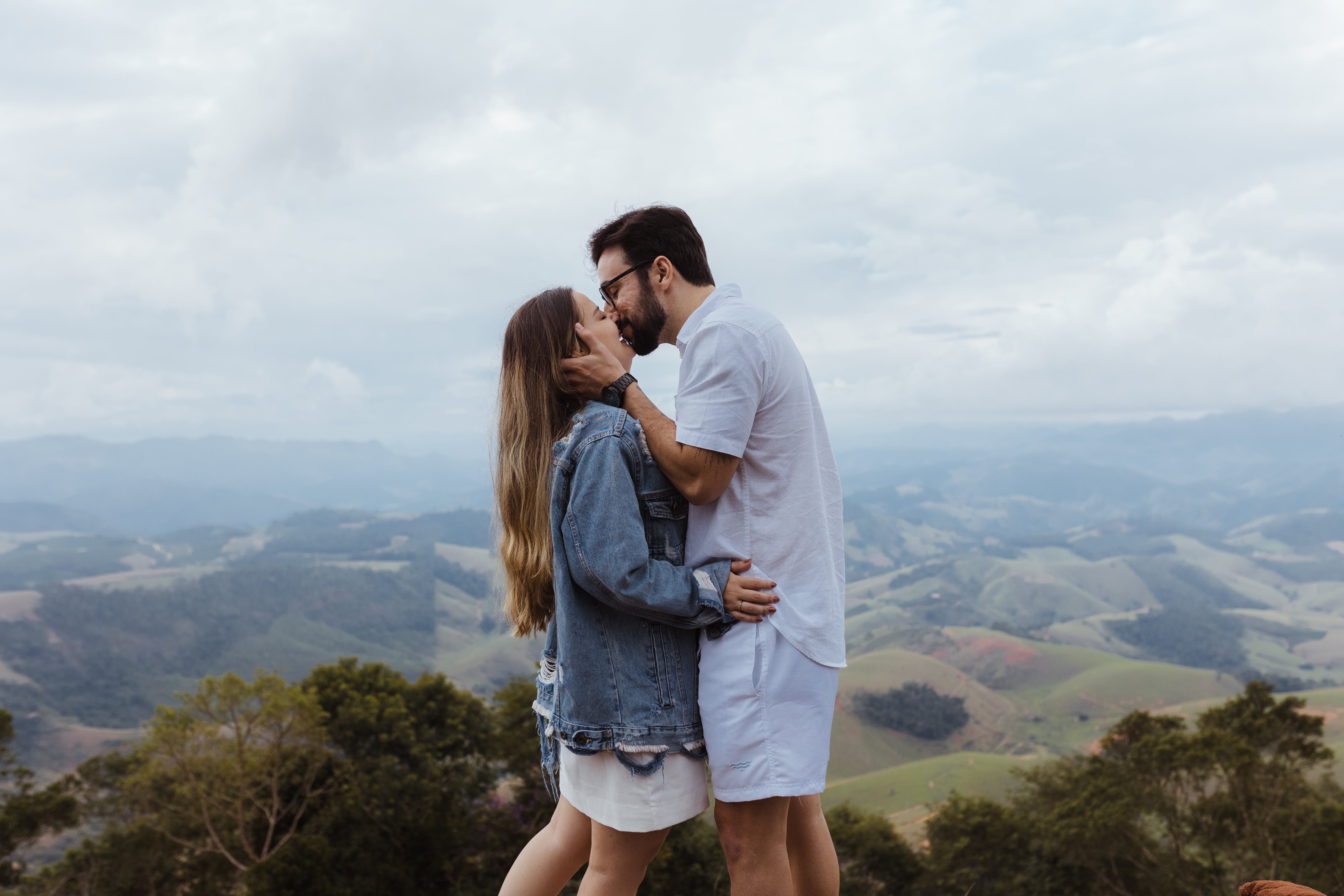 The Benefits and Challenges of Hybrid Cloud Networking